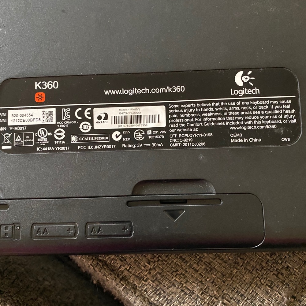 Logitech wireless keyboard - Picture 2 of 3